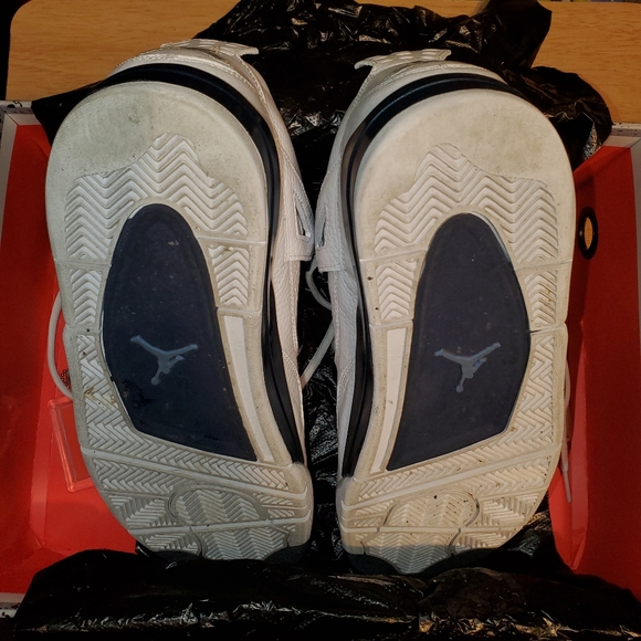 Authentic Jordan Retro 4 LS Send offers - Picture 3 of 8